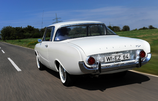 P3_Coupe Fahrt hinten