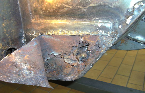 P3_Coupe A-S�ule rechts unten Rost